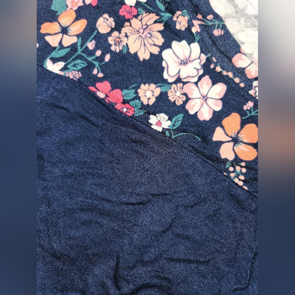 Small shirt - Picture 2 of 2